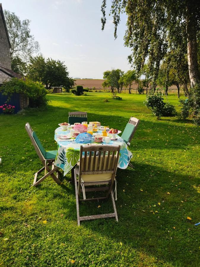Bed and Breakfast A la Métairie à Lindry Extérieur photo